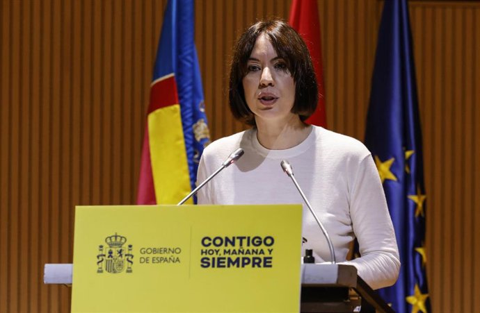 La ministra de Ciencia, Innovación y Universidades, Diana Morant, interviene durante la inauguración de la jornada 'Recuperación tras la Dana: protección y prevención de riesgos de inundación'