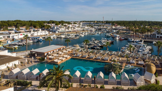 Lago Menorca Resort