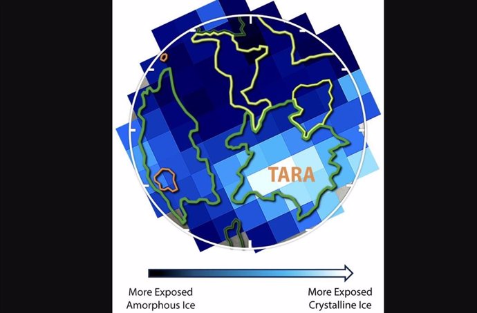 El JWST muestra que el hielo en Europa se está desarrollando a ritmos diferentes en distintos lugares, como en Tara Regio, donde se encuentra hielo cristalino (de colores más claros) tanto en la superficie como debajo de ella.