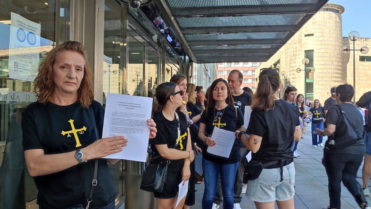 Huelga docente en Asturias: más de 2.000 reclaman a Lydia Espina por carta mejoras en sus condiciones laborales