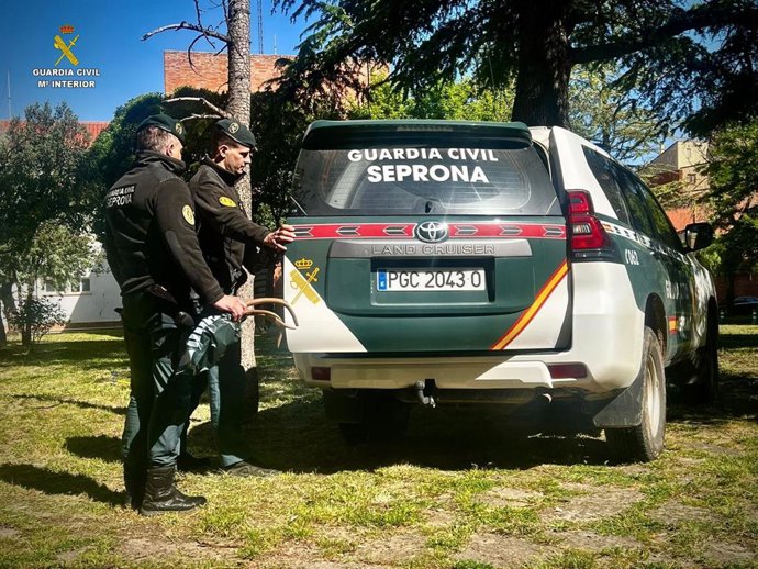Agentes de la Patrulla del Servicio de Protección de la Naturaleza.