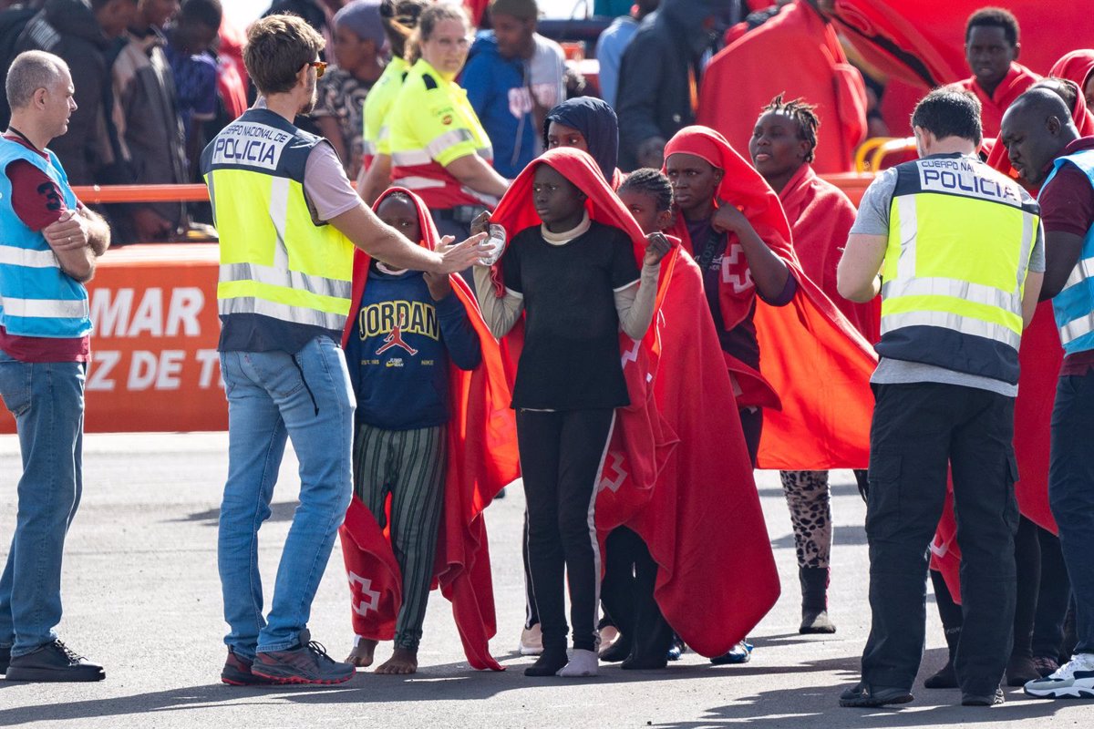 El Gobierno reconoce en el Supremo que no ha evaluado a ningún menor migrante no acompañado en Canarias desde marzo