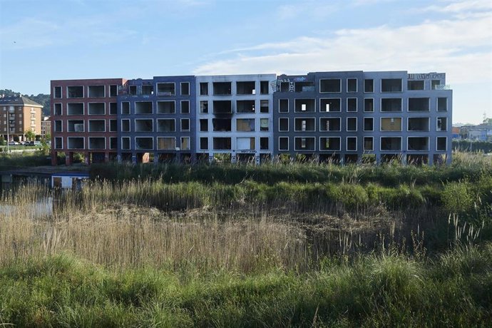 Archivo - Conocido como 'edificio de los albaneses', en Santander