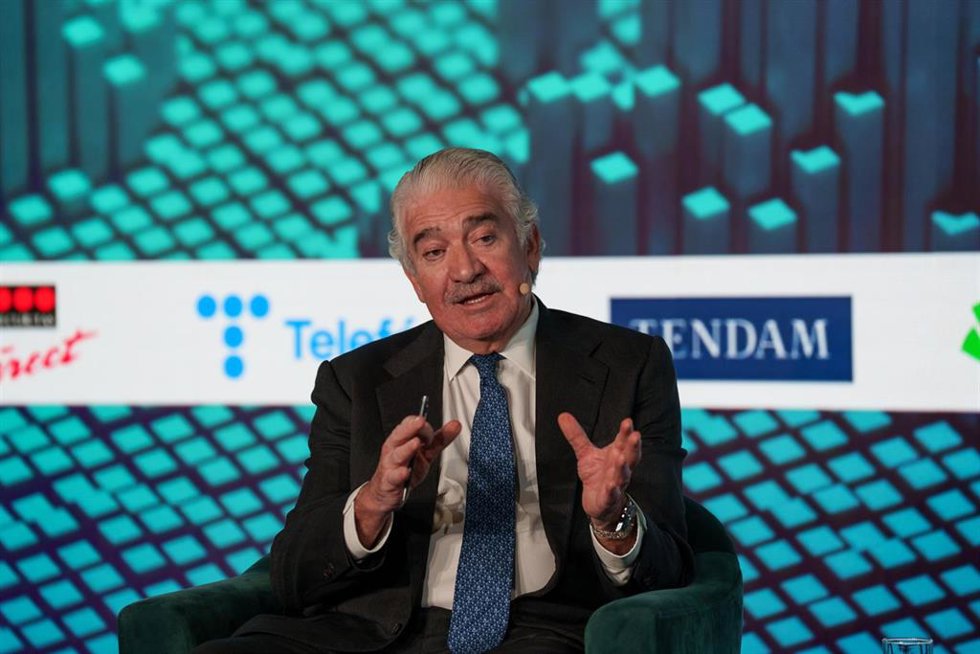 El consejero delegado de Endesa, José D. Bogas, interviene durante la segunda jornada del foro CREO 2025, organizado por Cinco Días, a 29 de mayo de 2025, en Madrid (España). CREO, acrónimo de Crecimiento, Responsabilidad, Excelencia y Oportunidad, pone