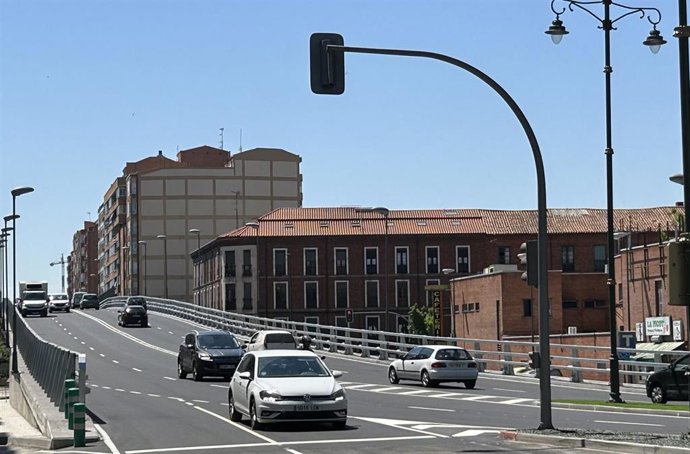 El viaducto de Arco de Ladrillo, reabierto al tráfico sin restricciones.
