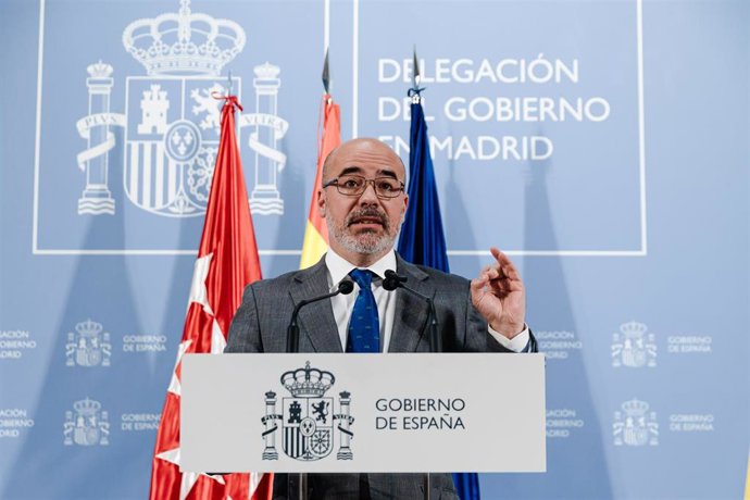 El delegado del Gobierno en Madrid, Francisco Martín, atiende a los medios de comunicación, en la sede de la Delegación del Gobierno de Madrid