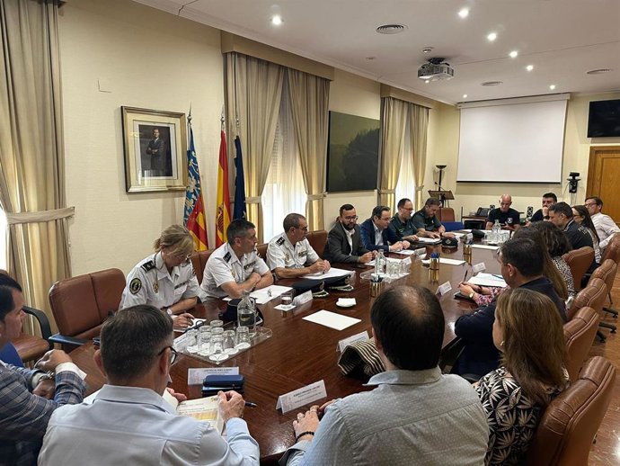 Junta de seguridad celebrada en la Subdelegación del Gobierno en Alicante por las Hogueras