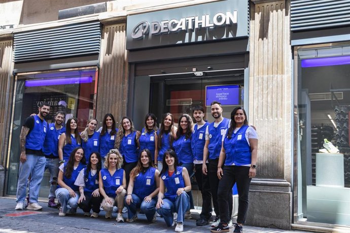 Foto del equipo de la tienda de Decathlon en Granada