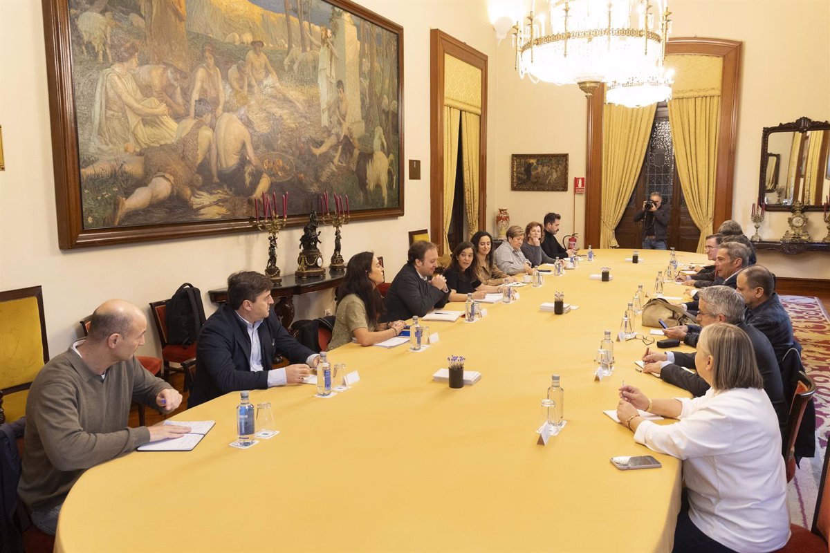 La alcaldesa de A Coruña sitúa la declaración de zona tensionada como una medida que  amplía derechos 