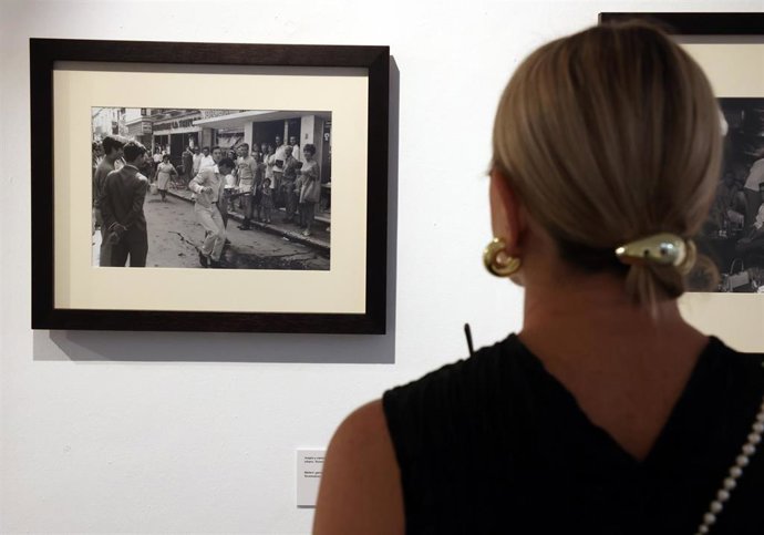 La exposición se inaugura este jueves de 20.00 a 22.00 horas y estará abierta hasta el 18 de julio, con entrada libre. Podrá visitarse de martes a viernes de 10 a 14 horas y de 16 a 19 horas; y sábados, domingos y festivos de 11 a 14 y de 15 a 18 horas.