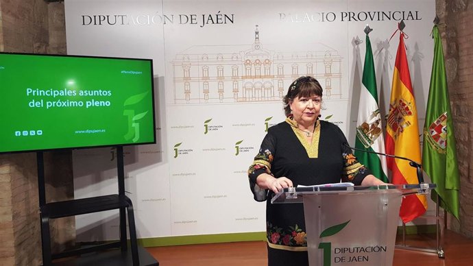 Pilar Parra informa sobre los principales asuntos del pleno de la Diputación de Jaén.
