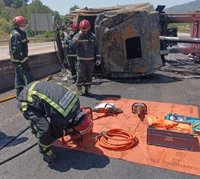 Fallece el conductor de un camión que se ha incendiado en la CV-10, en Borriol (Castellón)