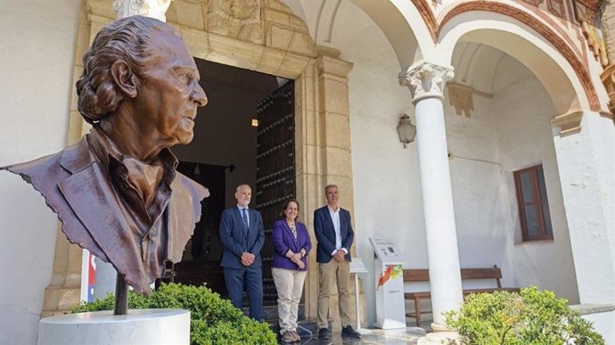 Presentación del I Congreso Córdoba Legendaria, organizado por la Sociedad Española para la Conservación del Patrimonio Cultural (Secpc) con la financiación del Instituto Municipal de Desarrollo Económico y Empleo de Córdoba (Imdeec).