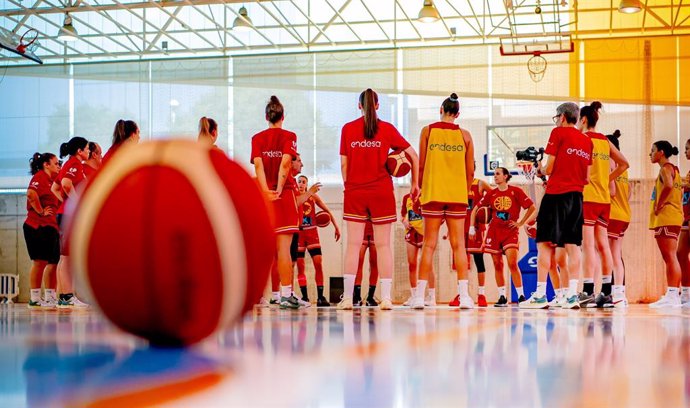 Selección española femenina de baloncesto