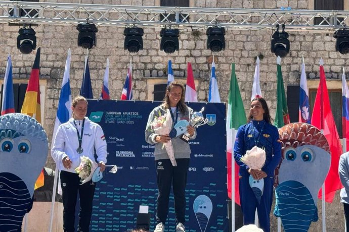 La española María de Valdés se cuelga el bronce en los 5 km del Europeo en aguas abiertas.