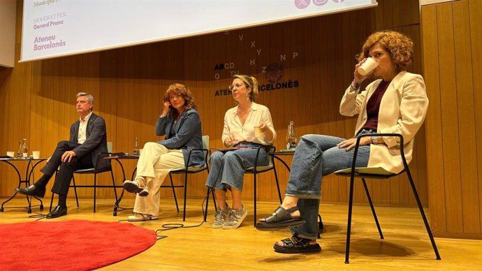Debate de mitad de mandato del Ateneu Barcelonès