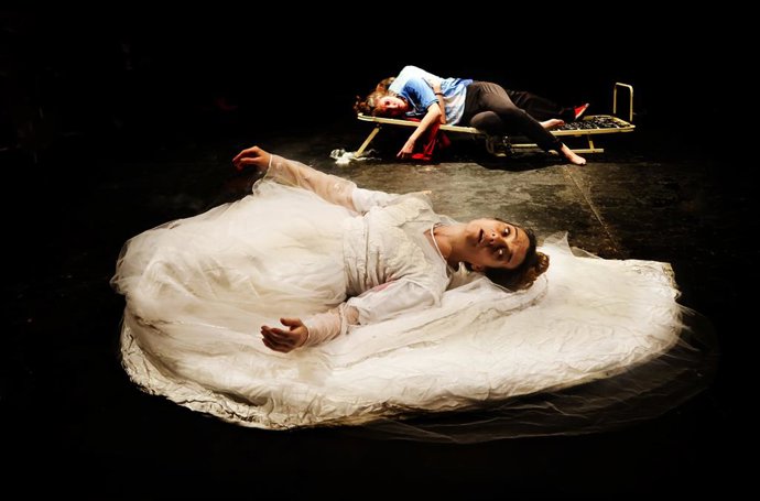 Archivo - 'Todos Los Ángeles Alzaron El Vuelo'