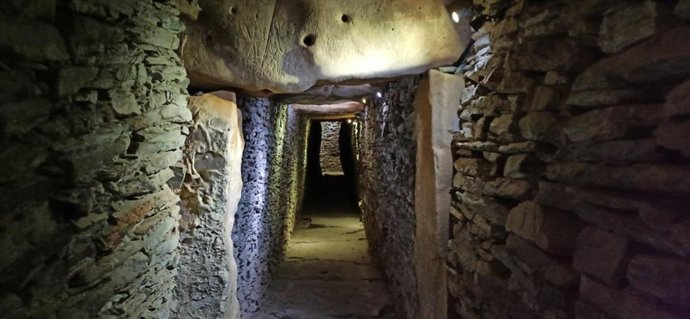 Corredor del 'tholos' de La Pastora, en Valencina de la Concepción