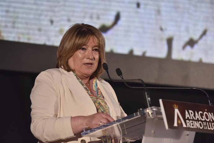 La consejera de Educación, Cultura y Deporte, del gobierno de Aragón, Tomasa Hernández