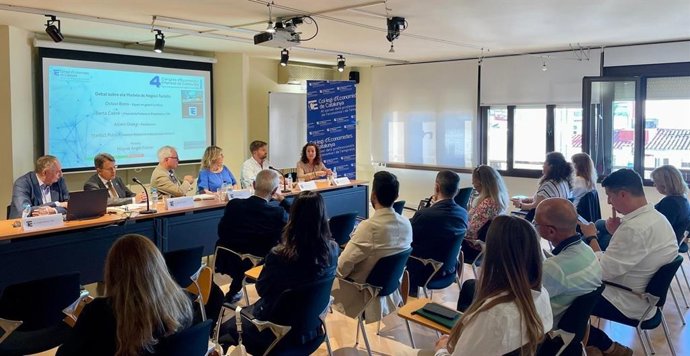 El sector turístico de Costa Daurada y Terres de l'Ebre (Tarragona) pide "gestión inteligente" para combatir la estacionalidad.
