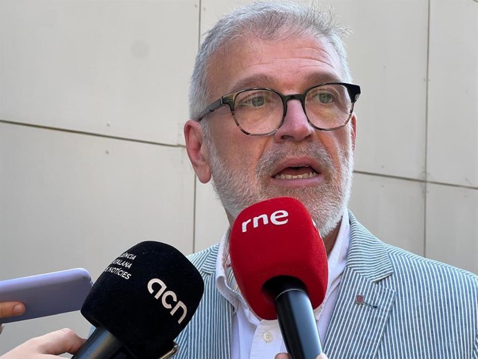 El secretario de Salud Pública de la Conselleria de Salud de la Generalitat, Esteve Fernández.