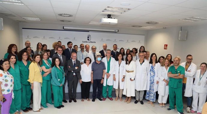 Francisco, el paciente que recibe el primer trasplannte hepático que se ha hecho en el Hospital Universitario de Toledo .