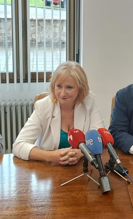 La consejera de Industria, Comercio y Empleo, Leticia García, este viernes en el Complejo Residencial Infantil San Cayetano de León.