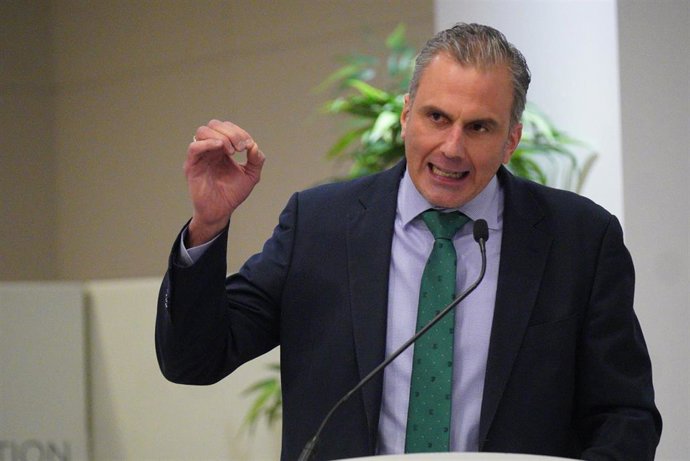 Archivo - El portavoz de Vox en el Ayuntamiento de Madrid, Javier Ortega Smith
