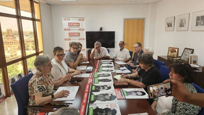 CCOO-A recibe a la Plataforma de Mujeres por el Sáhara Occidental en un gesto de apoyo al pueblo saharaui.