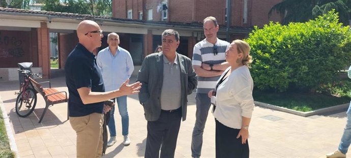 Ayala (D) y Manso (C) en la visita a San Cristóbal.