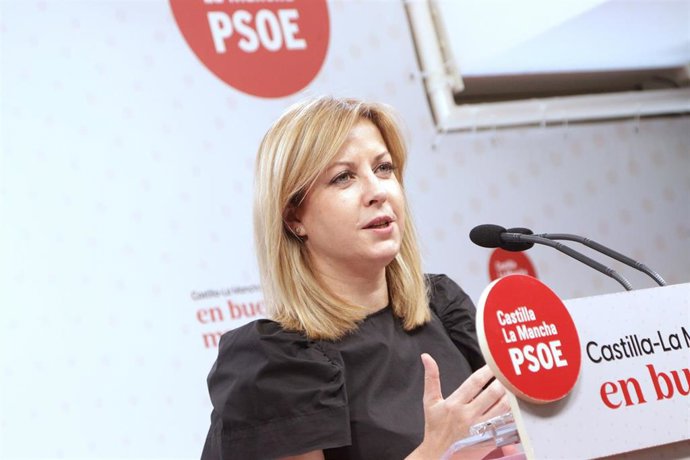 La portavoz del grupo socialista en las Cortes de Castilla-La Mancha, Ana Isabel Abengózar