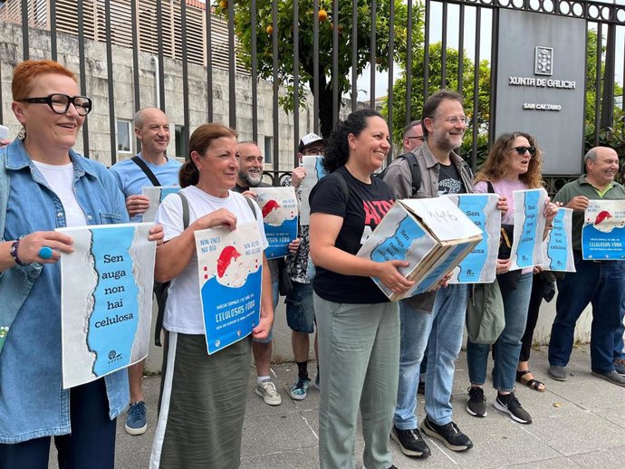 Adega entrega más de 1.400 solicitudes para el archivo del expediente de aguas de Altri, a 30 de mayo de 2025.