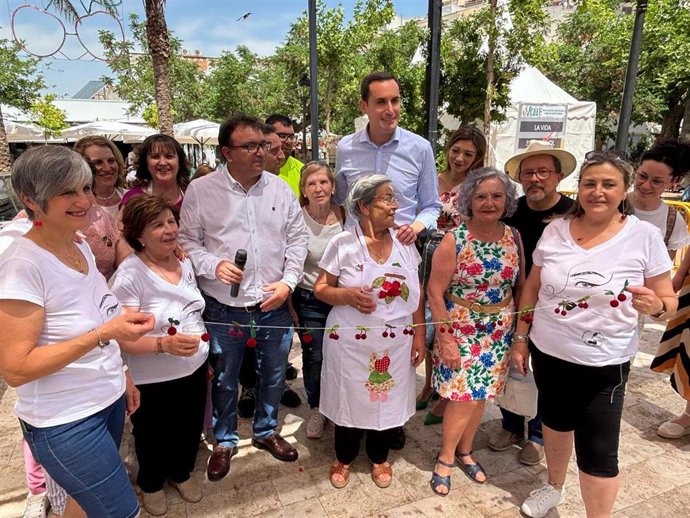 Apertura de la Fiesta de la cereza en Castillo de Locubín