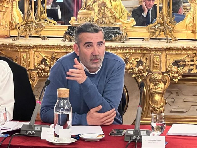 Archivo - Javier Pizarro, portavoz del PSOE en Diputación de Cádiz.