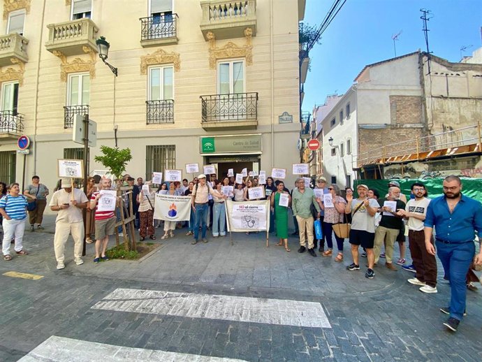 Concentración de apoyo al centro de salud de Fortuny-Velutti