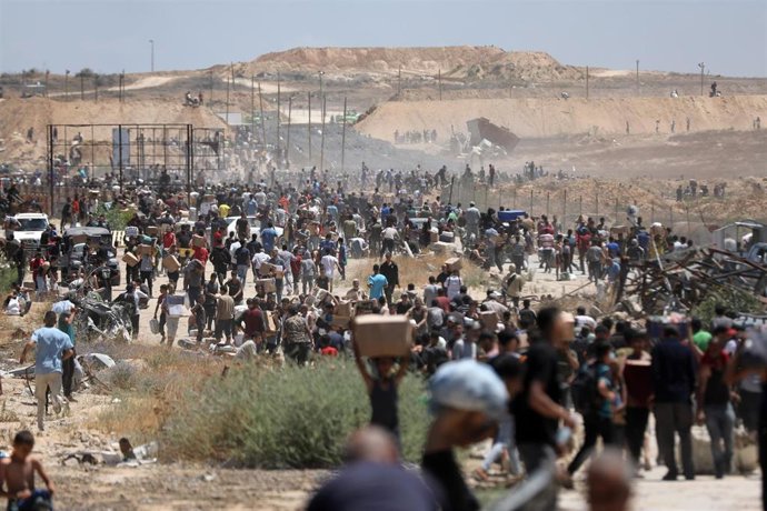 Distribución de ayuda humanitaria en la Franja de Gaza