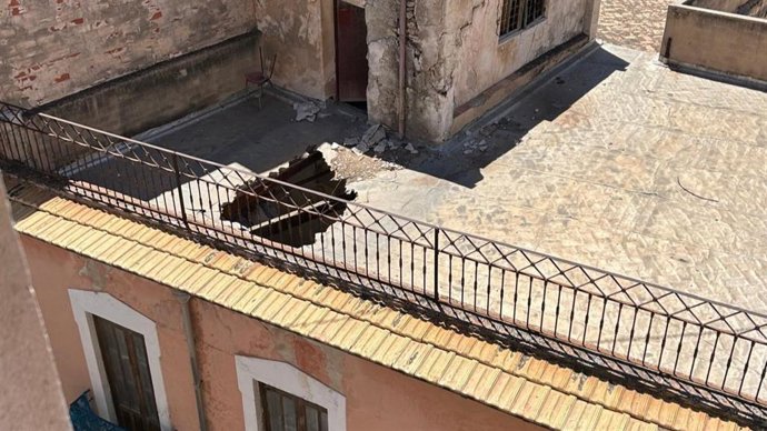 Ensulsiada interior en l'antiga Banca Peral d'Elx