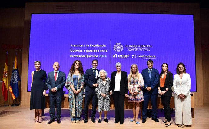 Juana Bellanato, pionera de la espectroscopía, recibe el Premio a la Excelencia Química