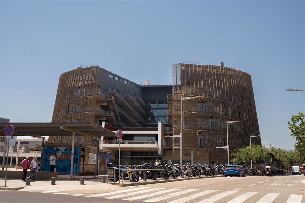 Archivo - Fachada del edificio del Parque de Recerca Biomédica de Barcelona (PRBB), sede de ISGlobal.