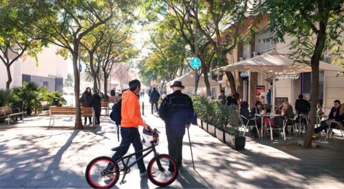 Imatge de recurs de persones a Barcelona
