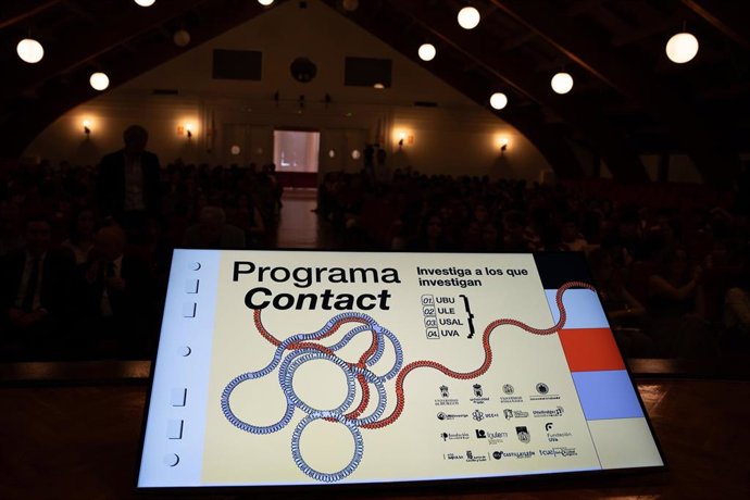 Más de 300 alumnos de seis provincias de CyL participan en el II 'Contact: Investiga a los que investigan'