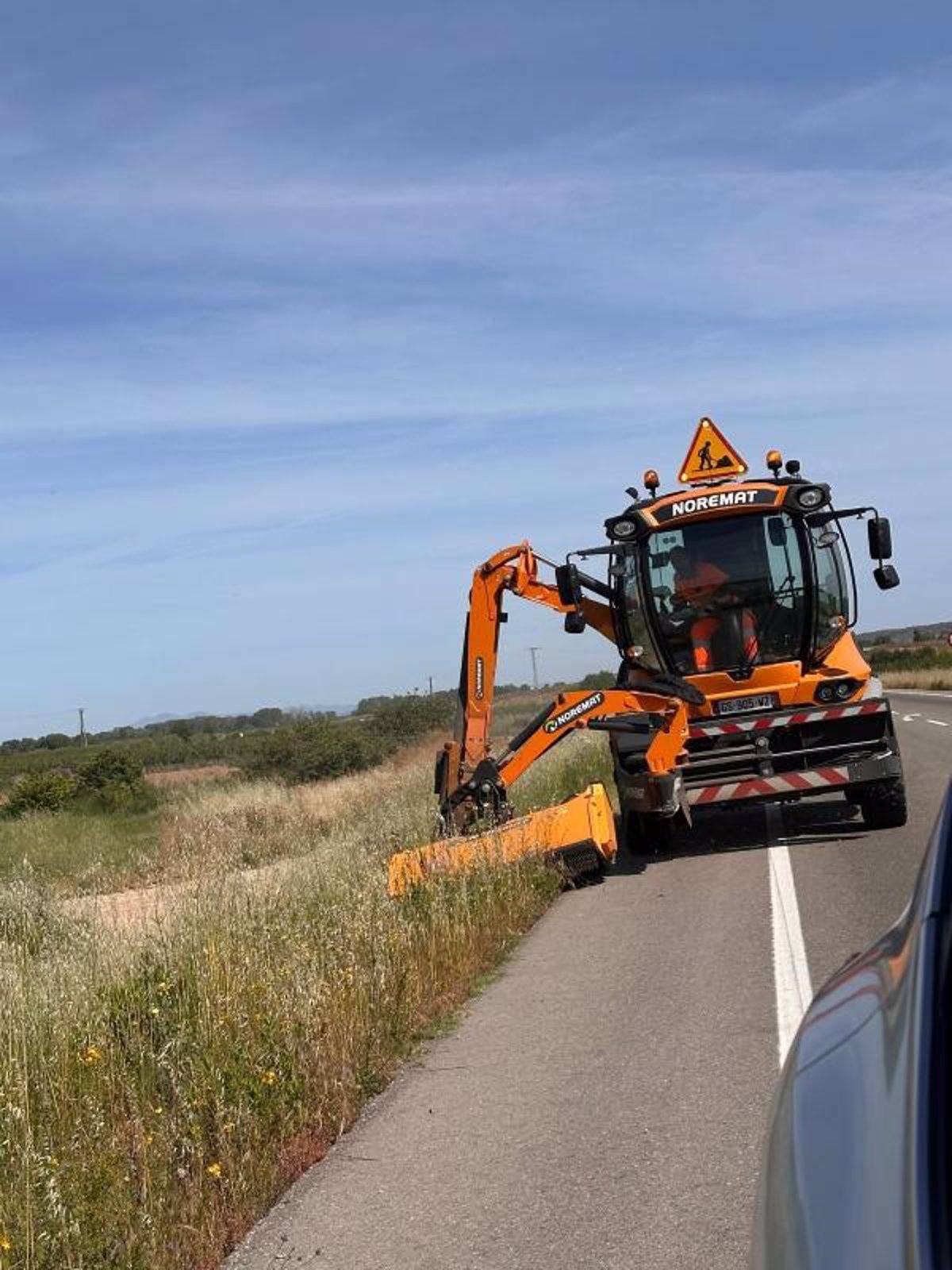El Gobierno de La Rioja activa la campaña estival de desbroces en las vías autonómicas