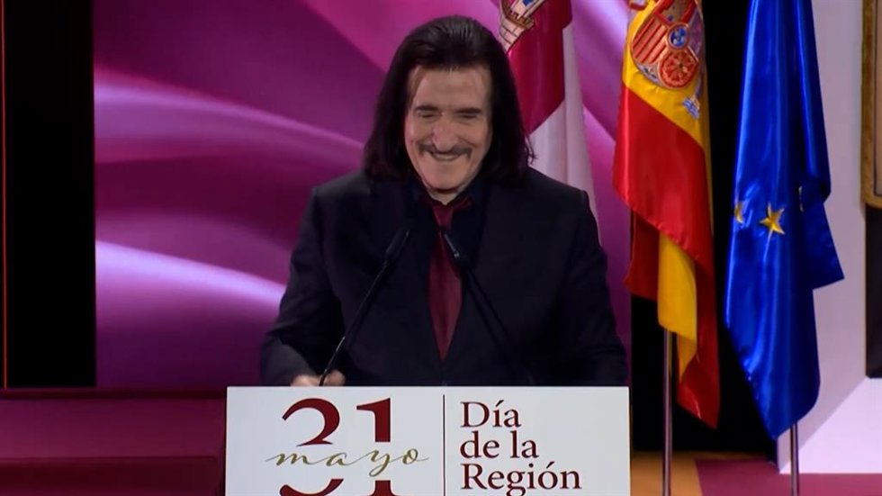 El músico y compositor Luis Cobos tras recibir la Medalla de Oro de Castilla-La Mancha.