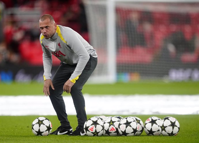 FILED - 28 May 2025, United Kingdom, Liverpool: Liverpool assistant coach John Heitinga is pictured during a training session. Heitinga has been given permission to speak to Ajax about their vacant head coach's position. Photo: Peter Byrne/PA Wire/dpa