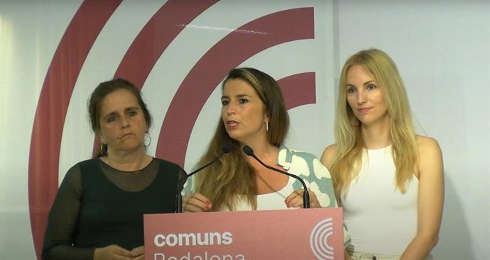 Las coordinadoras de los Comuns, Candela López y Gemma Tarafa en el Consell Nacional de los Comuns este sábado.