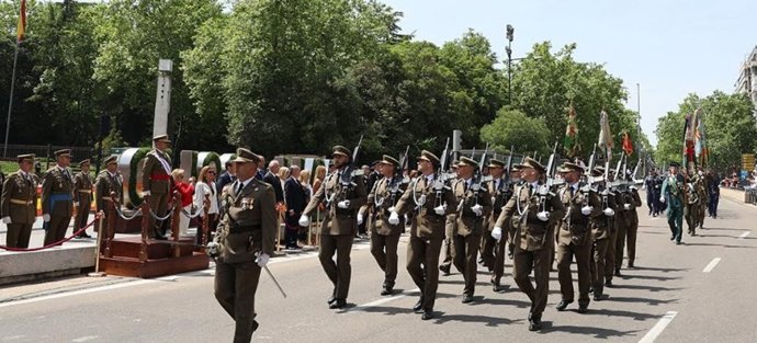 Valladolid celebra el Día de las Fuerzas Armadas con un izado solemne de bandera y una exposición estática de material