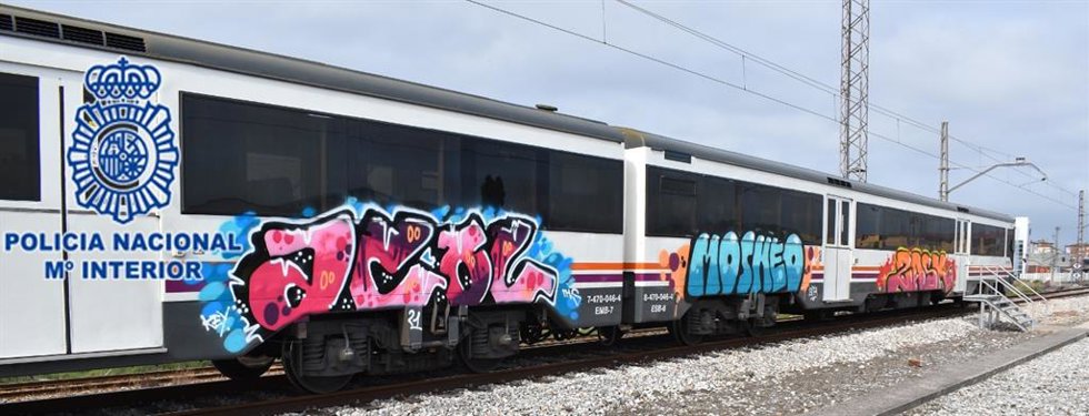 Archivo - Pintadas en trenes
