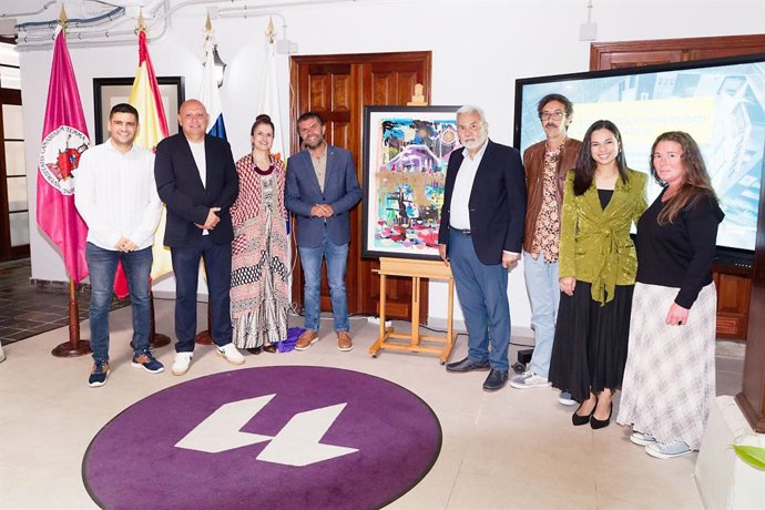 La Universidad de Verano de Adeje (Tenerife) llega en a su trigésimo segunda edición con 12 cursos y 6 talleres