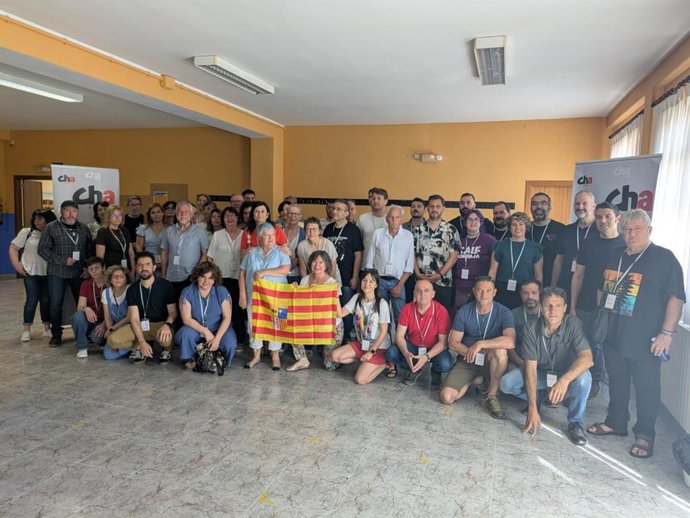 El secretario territorial de CHA en las comarcas zaragozanas , José Manuel Latorre, y la diputada y secretaria general de CHA iSabel Lasobras, entre los participantes del II Encuentro de Saberes y  Buenas Prácticas celebrado en La Muela este sábado.