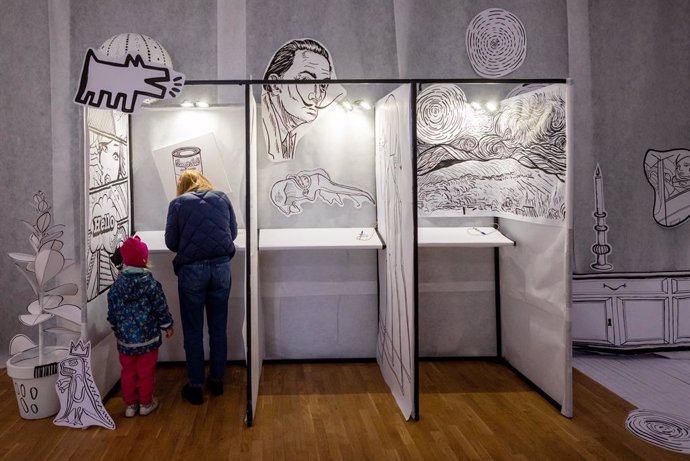 May 19, 2025: Czerwonak near Poznañ 18.05.2025..Unusual polling station - District Electoral Commission No. 6 in Czerwonak - Elections for the office of the President of Poland. The polling station was decorated as an artistic comic book. On the walls the